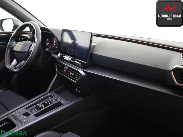 CUPRA Leon view 9