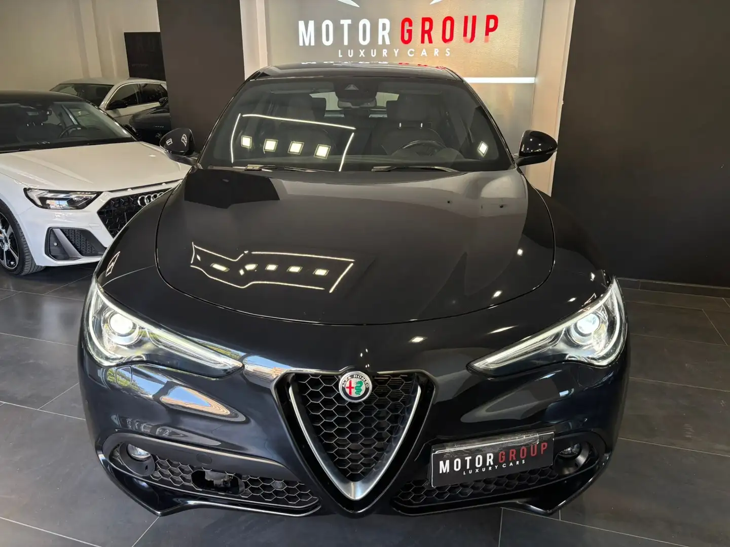 Alfa Romeo Stelvio 2.2 Turbodiesel 210 CV AT8 Q4 Ti Nero - 2