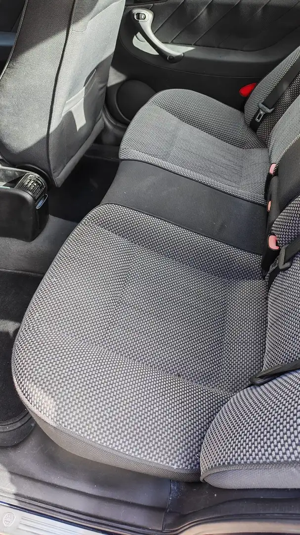 Lancia Lybra 1,9  jtd plava - 2