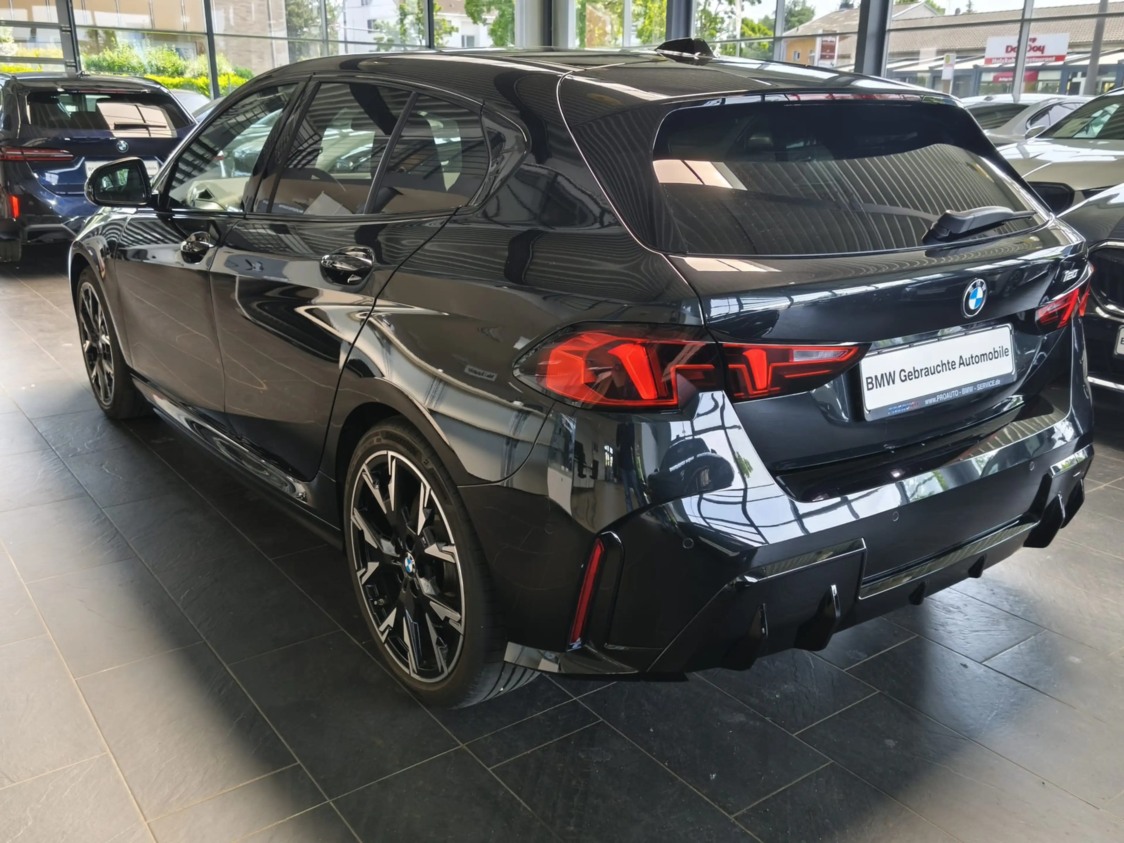 BMW 120 i M Sport PANO/Dr.As+/19"/ACC — photo 4