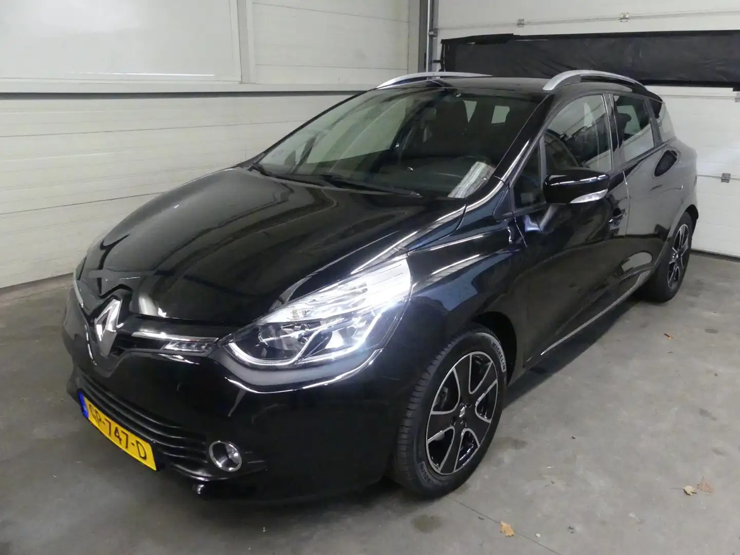 Renault Clio Estate 0.9 TCe Expr - Cruise Control - LED - Trekh Schwarz - 1