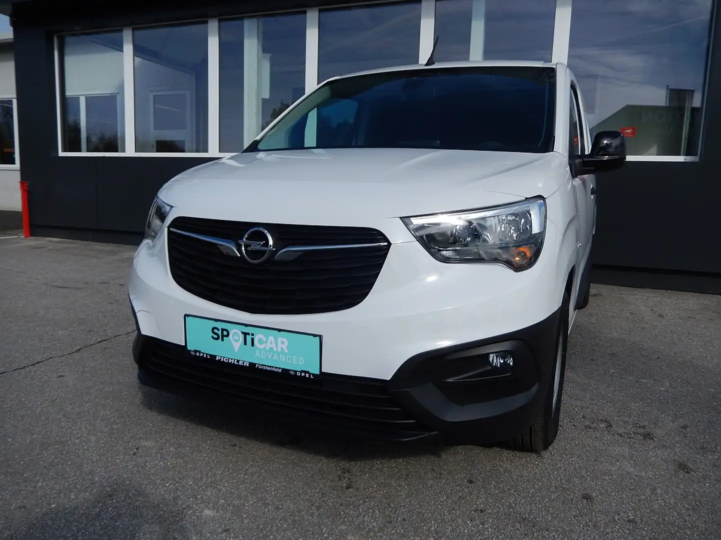 Opel Combo Combo Cargo Elektro L 50kWh Blanc - 1