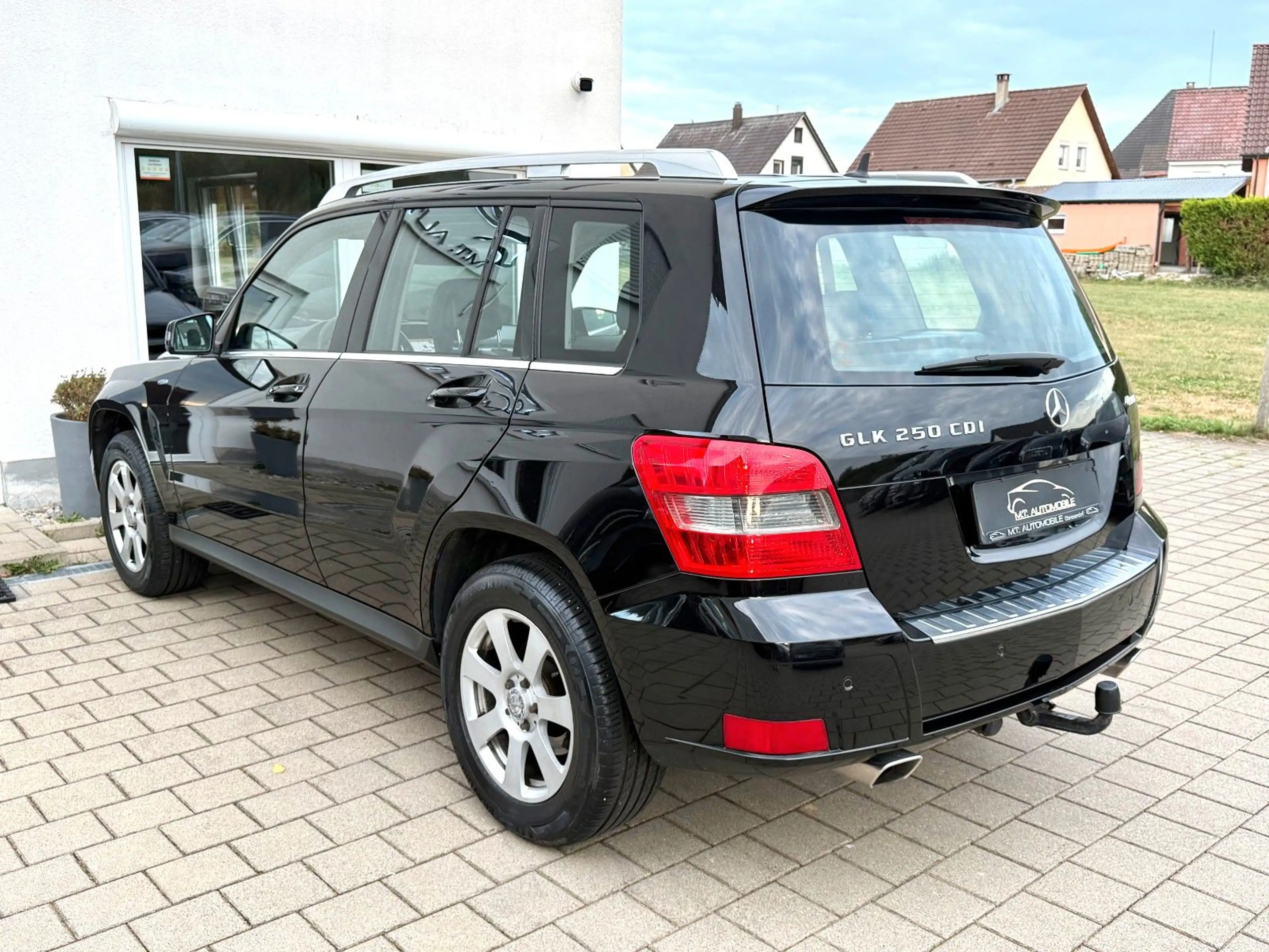Mercedes-Benz GLK 250 *4M*AHK*TEMP*NAVI*PDC*SHZ*LEDER*KLIMA* — photo 5