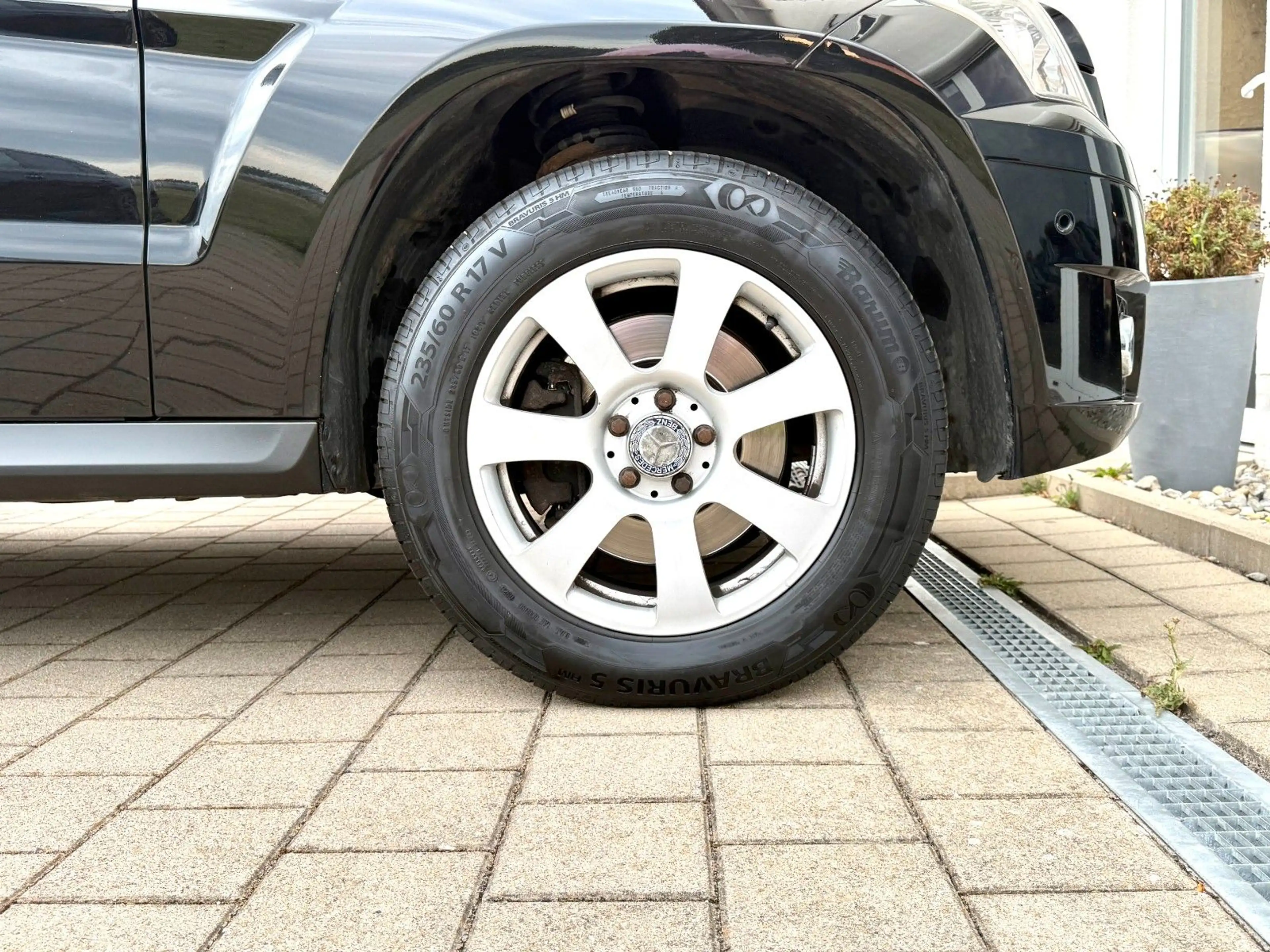 Mercedes-Benz GLK 250 *4M*AHK*TEMP*NAVI*PDC*SHZ*LEDER*KLIMA* — photo 24