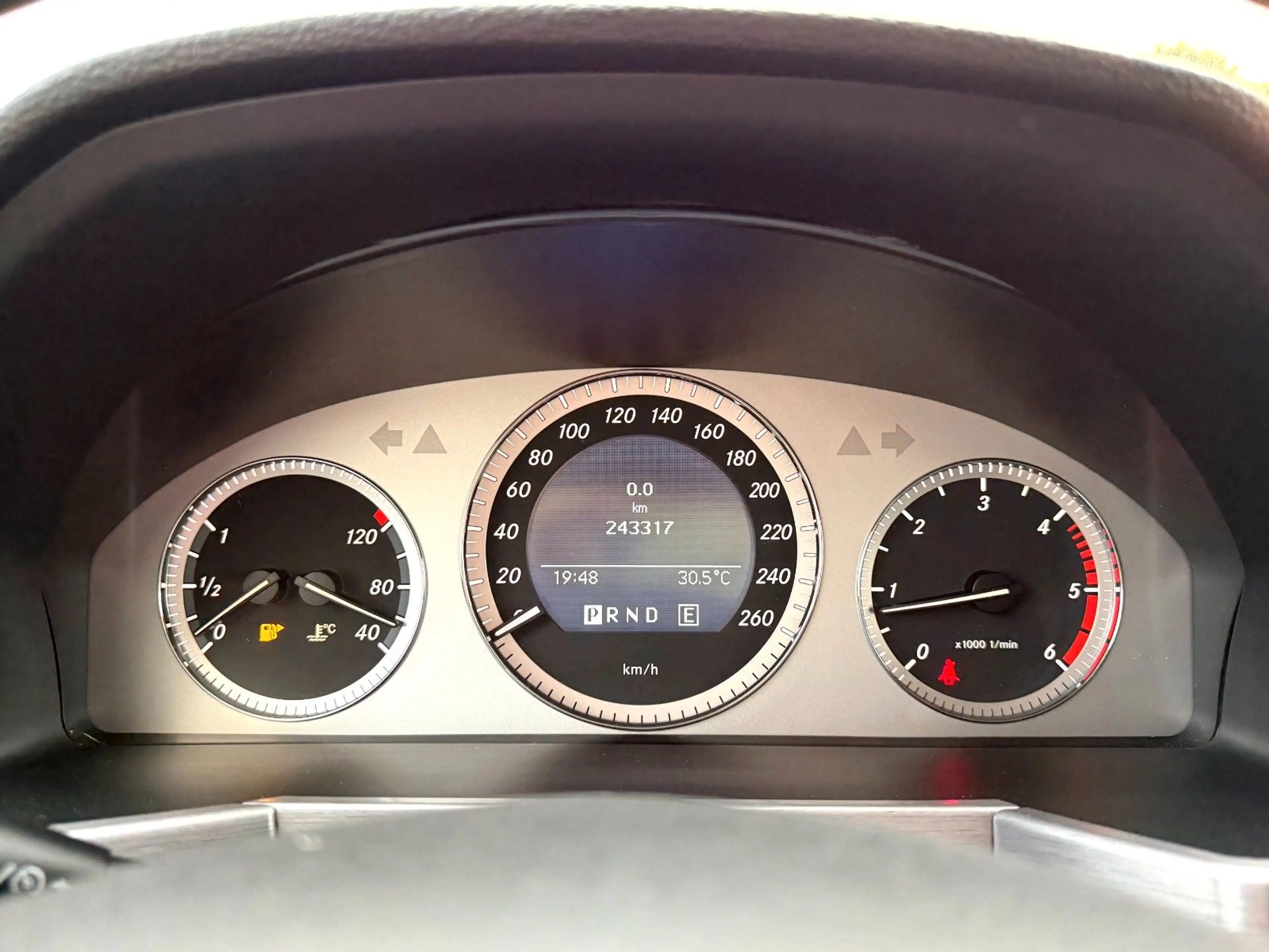 Mercedes-Benz GLK 250 *4M*AHK*TEMP*NAVI*PDC*SHZ*LEDER*KLIMA* — photo 19