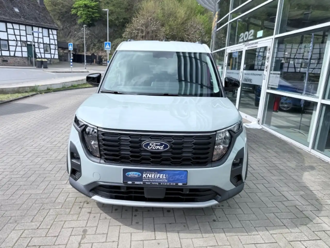 Ford Tourneo Courier Active Beheizb.Frontsch. Notbremsass. Multif.Lenkr 2