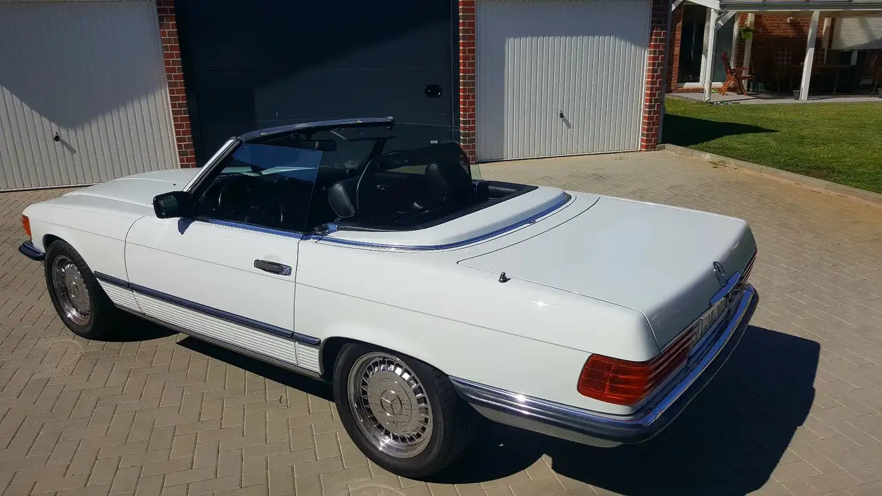 Mercedes-Benz SL 300
