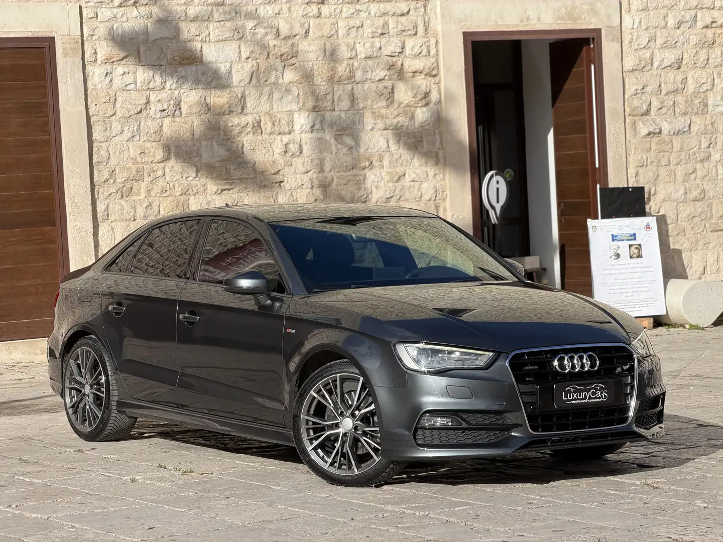 Audi A3 Sedan 2.0 tdi S-line quattro 2.0 150 CV Grigio - 1