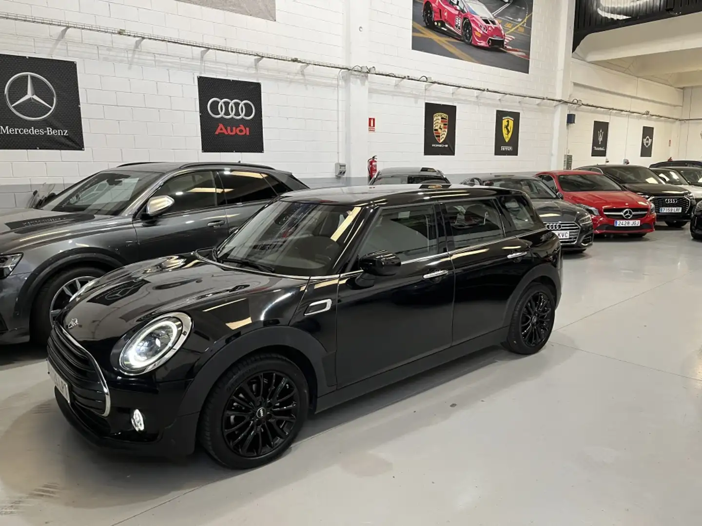 MINI Cooper Clubman Aut. (4.75) Negro - 2