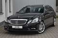 Mercedes-Benz E 350 E350 CDI AMG Paket! Fond Kino! Panorama! 19Zoll* Noir - thumbnail 2