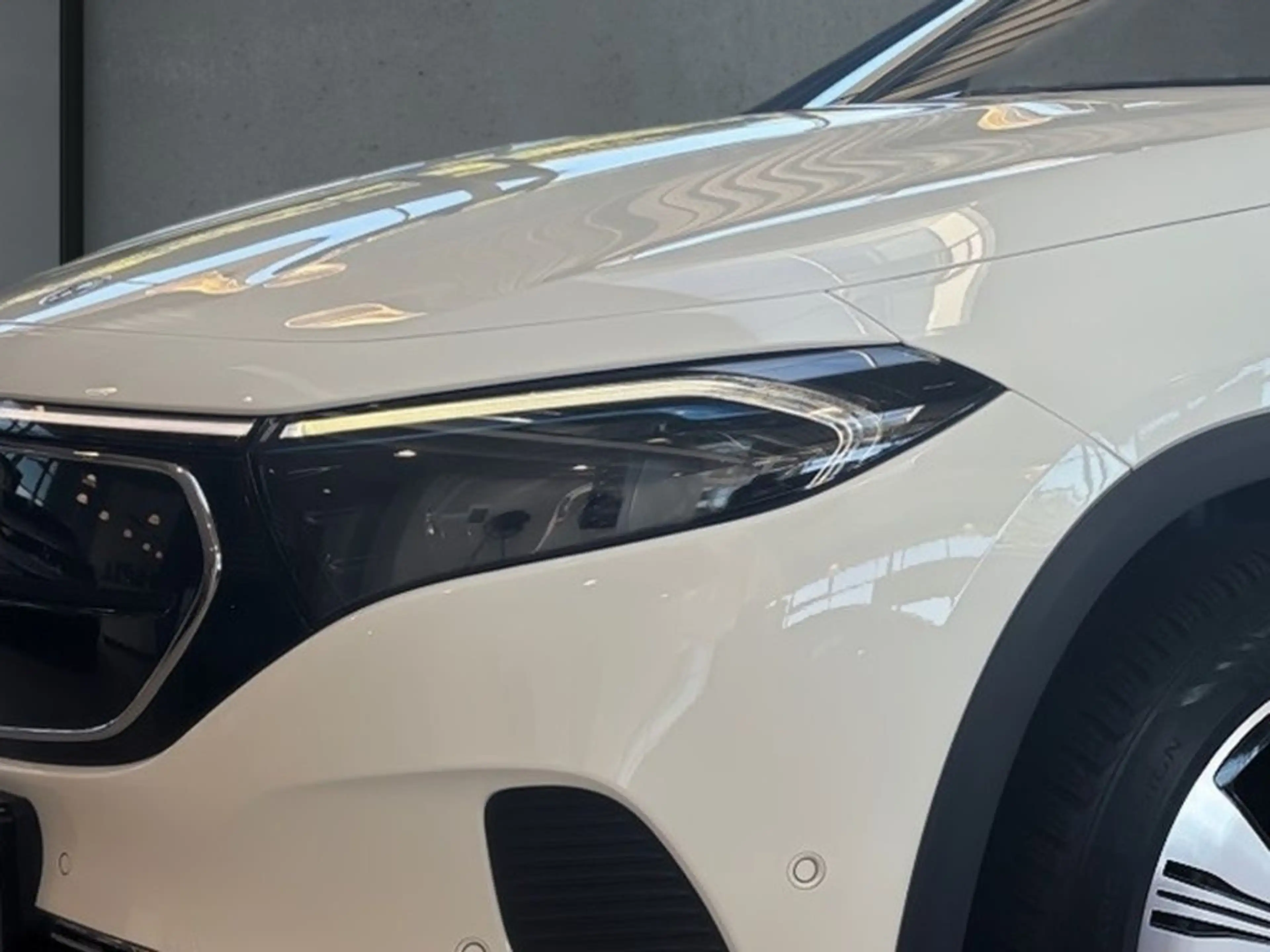 Mercedes-Benz EQA 250 MBUX+Progressive+Ambiente+CarPlay+KAMERA — photo 2