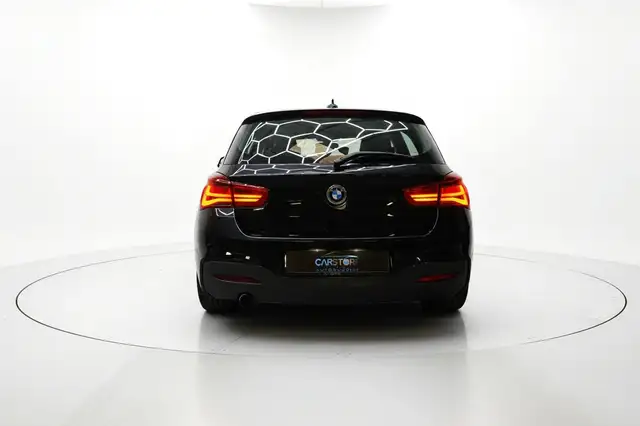 BMW 1 Series view 7