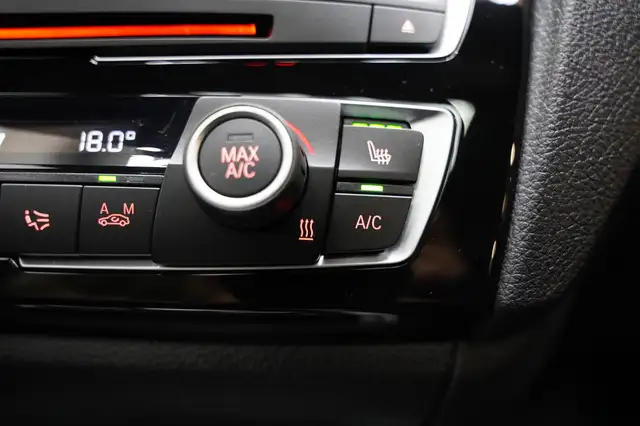 BMW 1 Series view 22