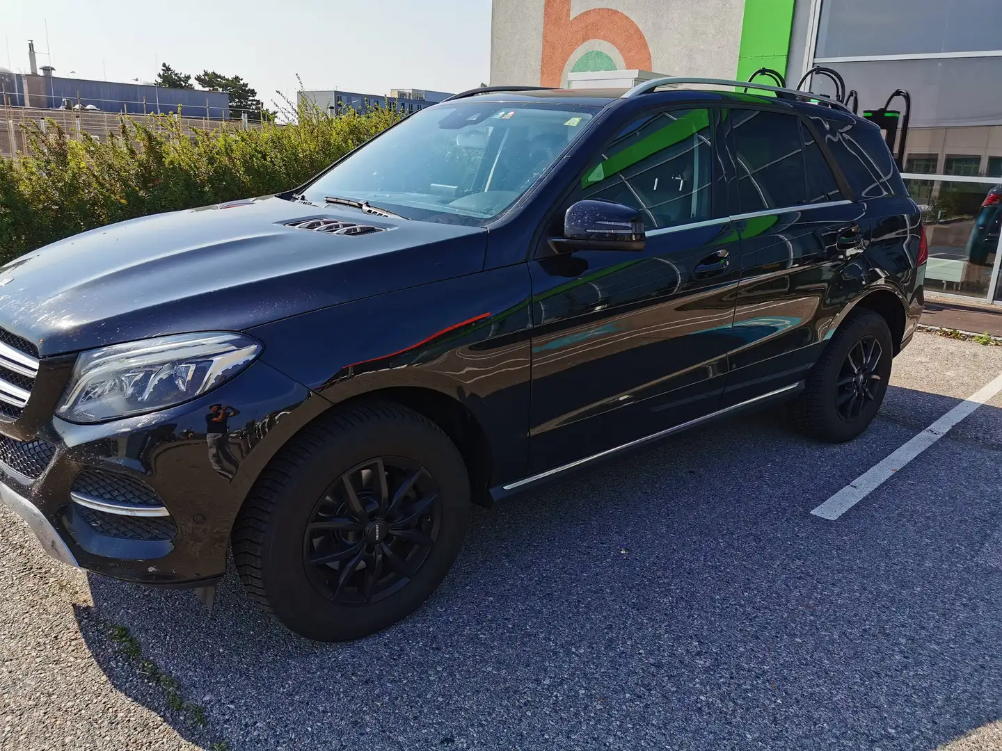 Mercedes-Benz GLE 350 GLE 350 d 4Matic Aut. Schwarz - 2