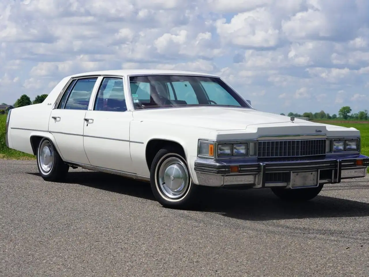 Cadillac Deville, foto 2