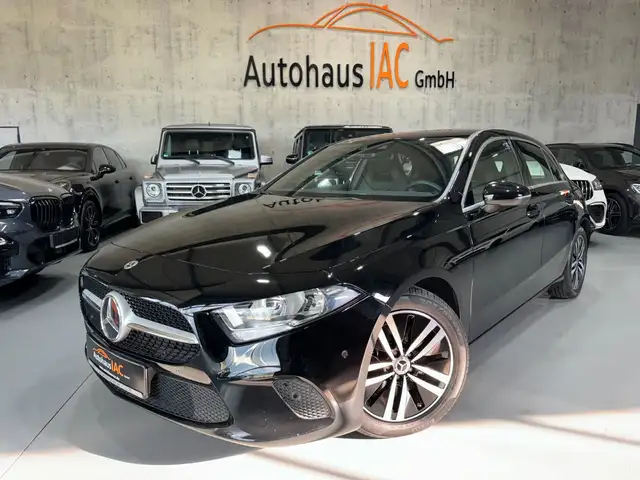 Mercedes-Benz A 220 d/NAVI/SHZ/LED/SPURH/VERKEHRSZEICHEN/TEMP