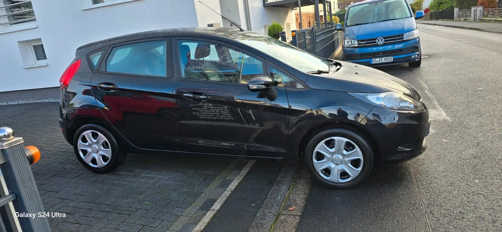 Ford Fiesta Trend 5 Türig Schwarz KLIMA Wenig Km Noir - 1