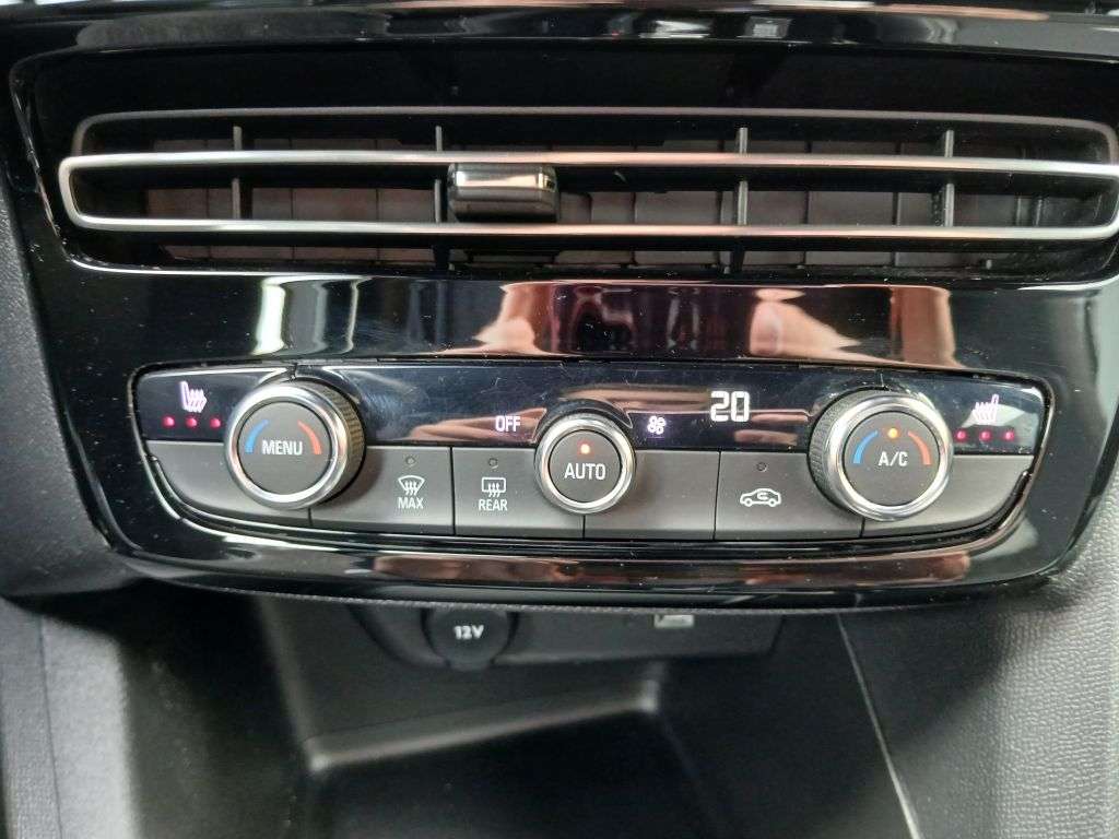 Opel Mokka E