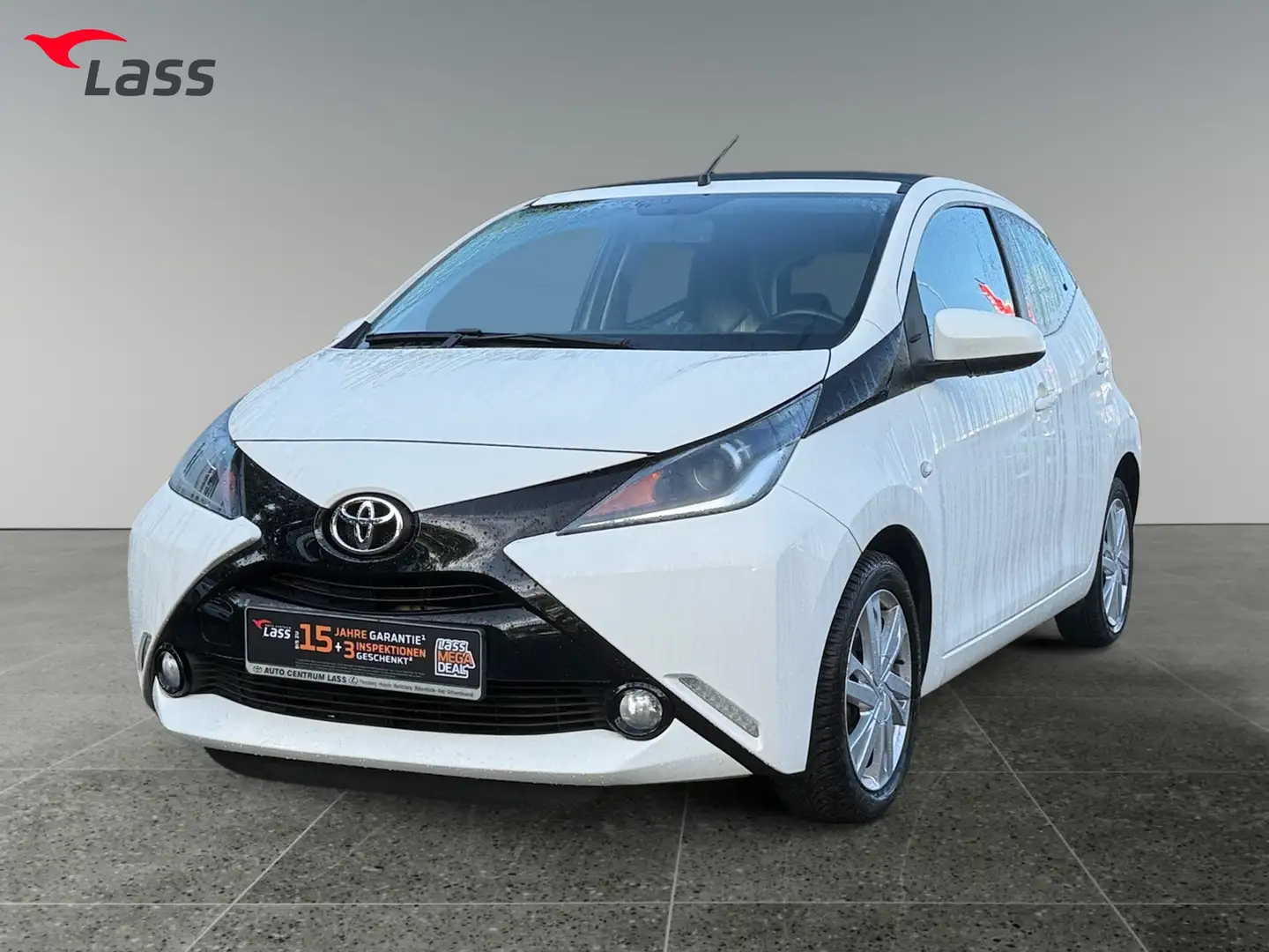 Toyota Aygo 1.0 x-wave Matrix Kam. LM Leder SD SHZ Weiß - 2
