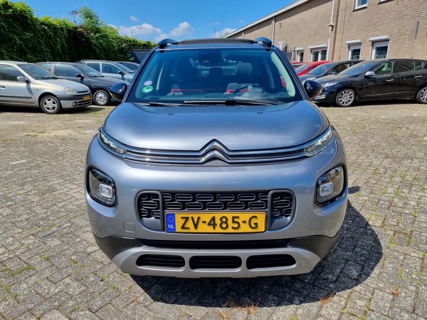 Citroen C3 Aircross 1.2 PureTech S&S Shine ✅ZEER COMPLEET!! ✅PANODAK Grijs - 2