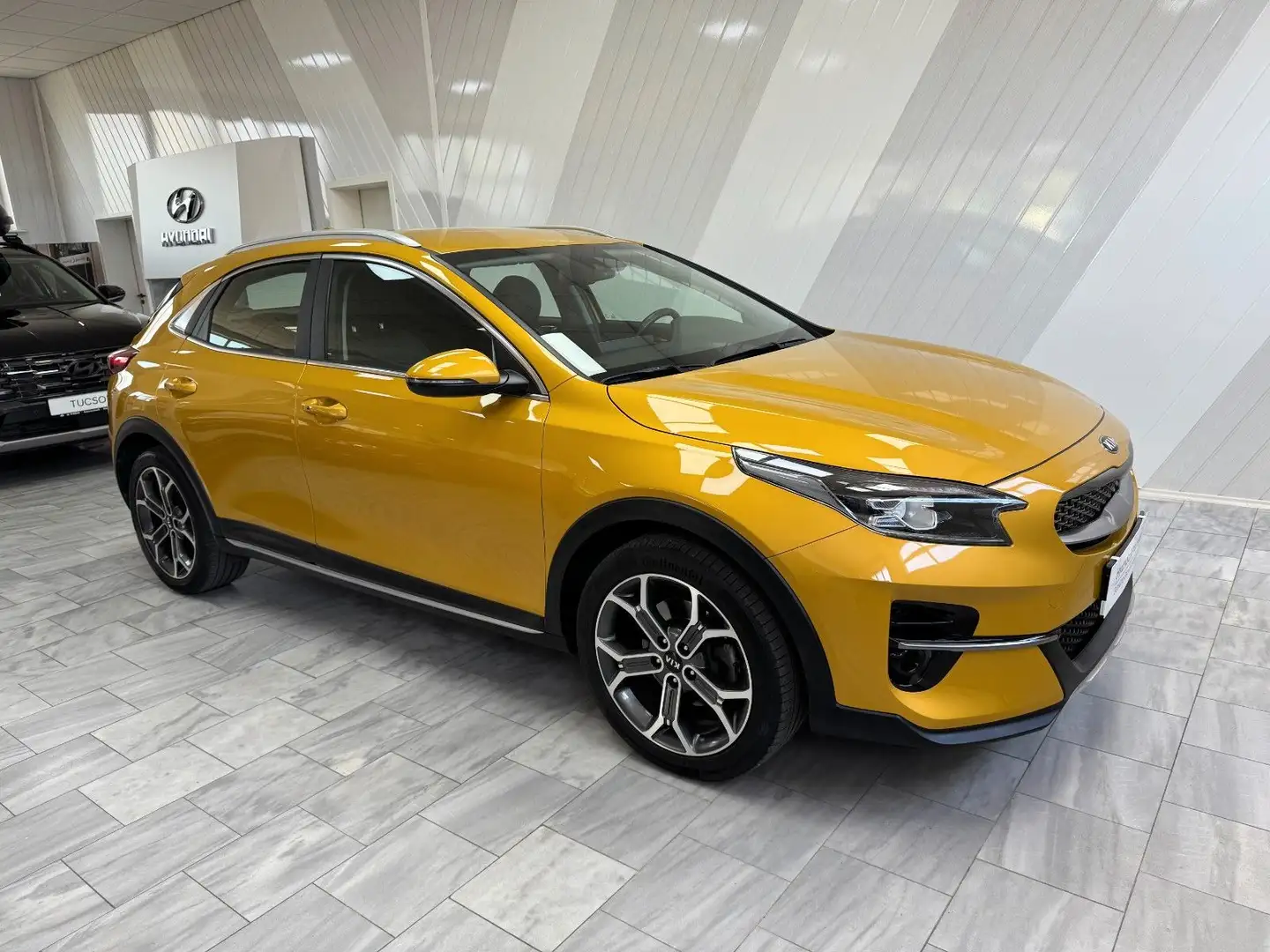 Kia XCeed 1.4 DCT Spirit Xclusive 8x bereift Sárga - 2