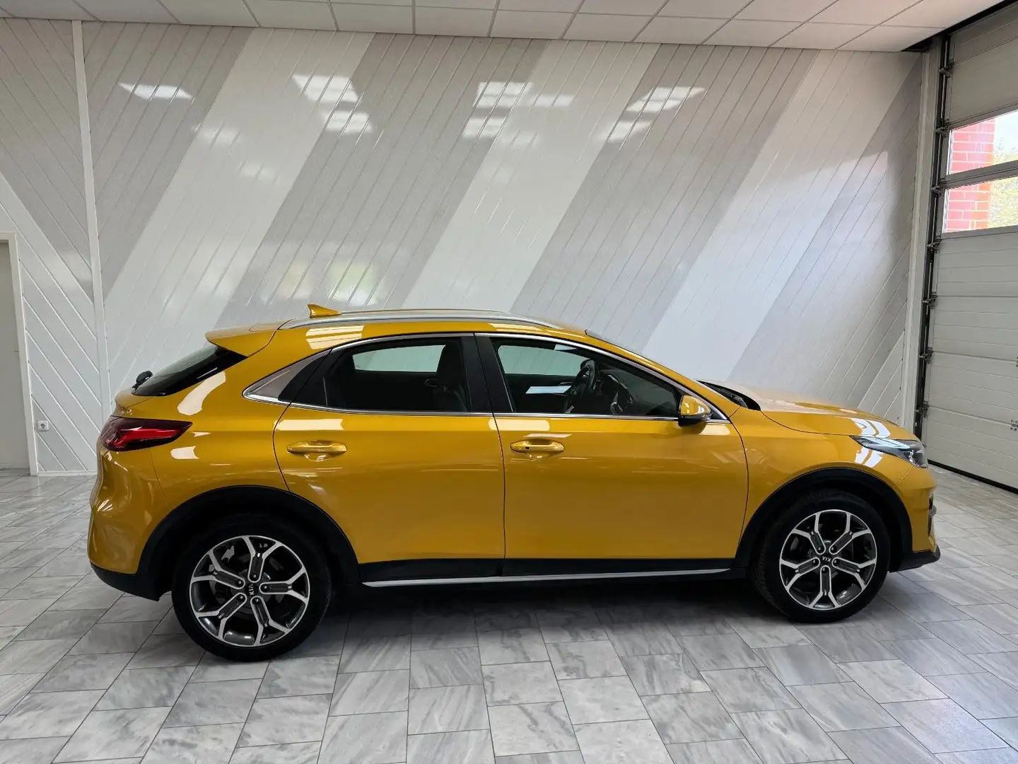 Kia XCeed 1.4 DCT Spirit Xclusive 8x bereift Amarillo - 1