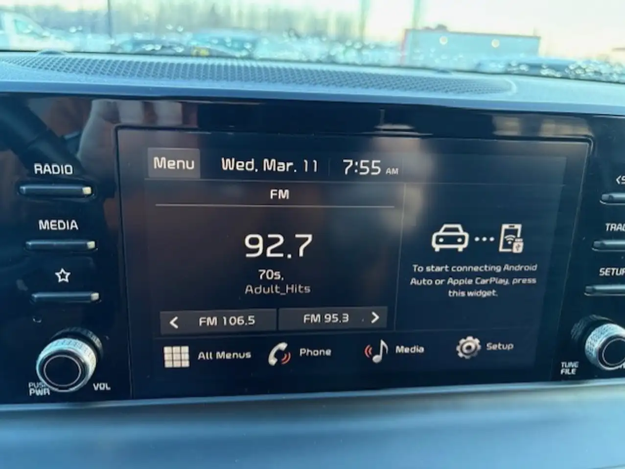 Kia Seltos снимка Kia Seltos