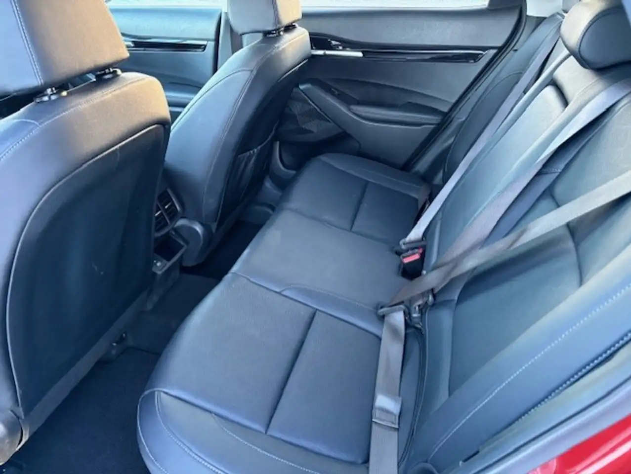 Kia Seltos снимка Kia Seltos