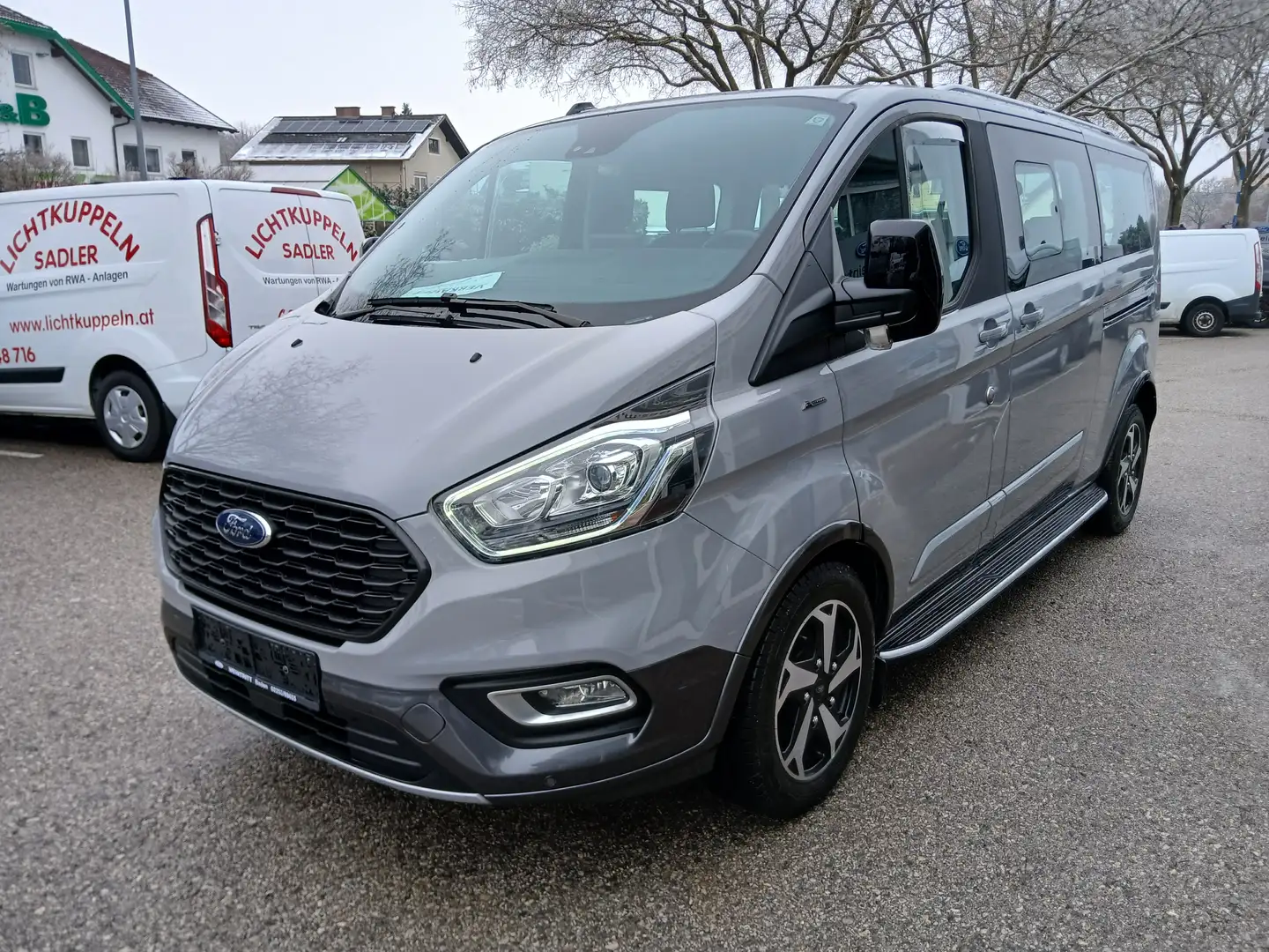 Ford Tourneo Custom 2,0 TDCI 320 L2 Active Automatik Grau - 1