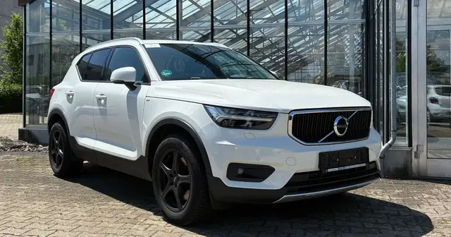 Volvo XC40 Momentum Pro AWD 8x Alu AHK