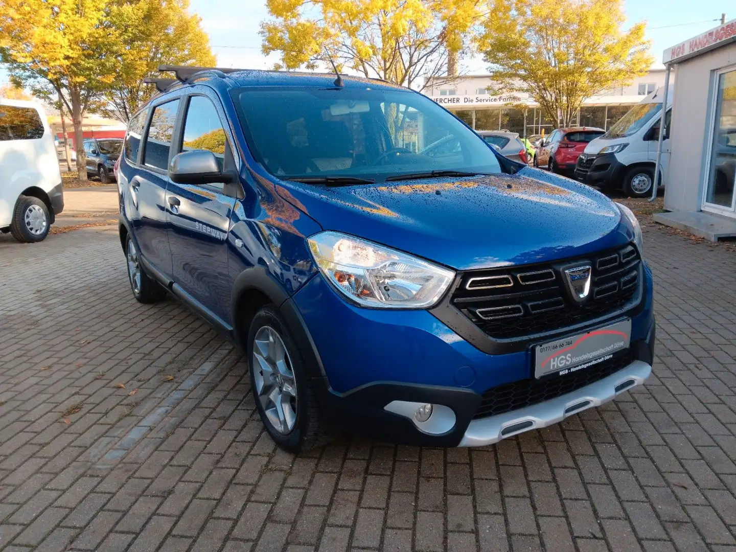 Dacia Lodgy Stepway 7-Sitze Klima AHZV Kamera Blau - 2