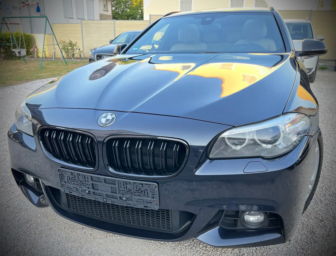 BMW 525 d Aut. M-Paket |ATM|Pano|Navi-Proff.|Alarm|AHK| Zwart - 1