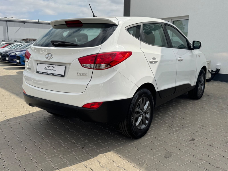 Hyundai iX35 FIFA World Cup Edition 2WD — photo 6