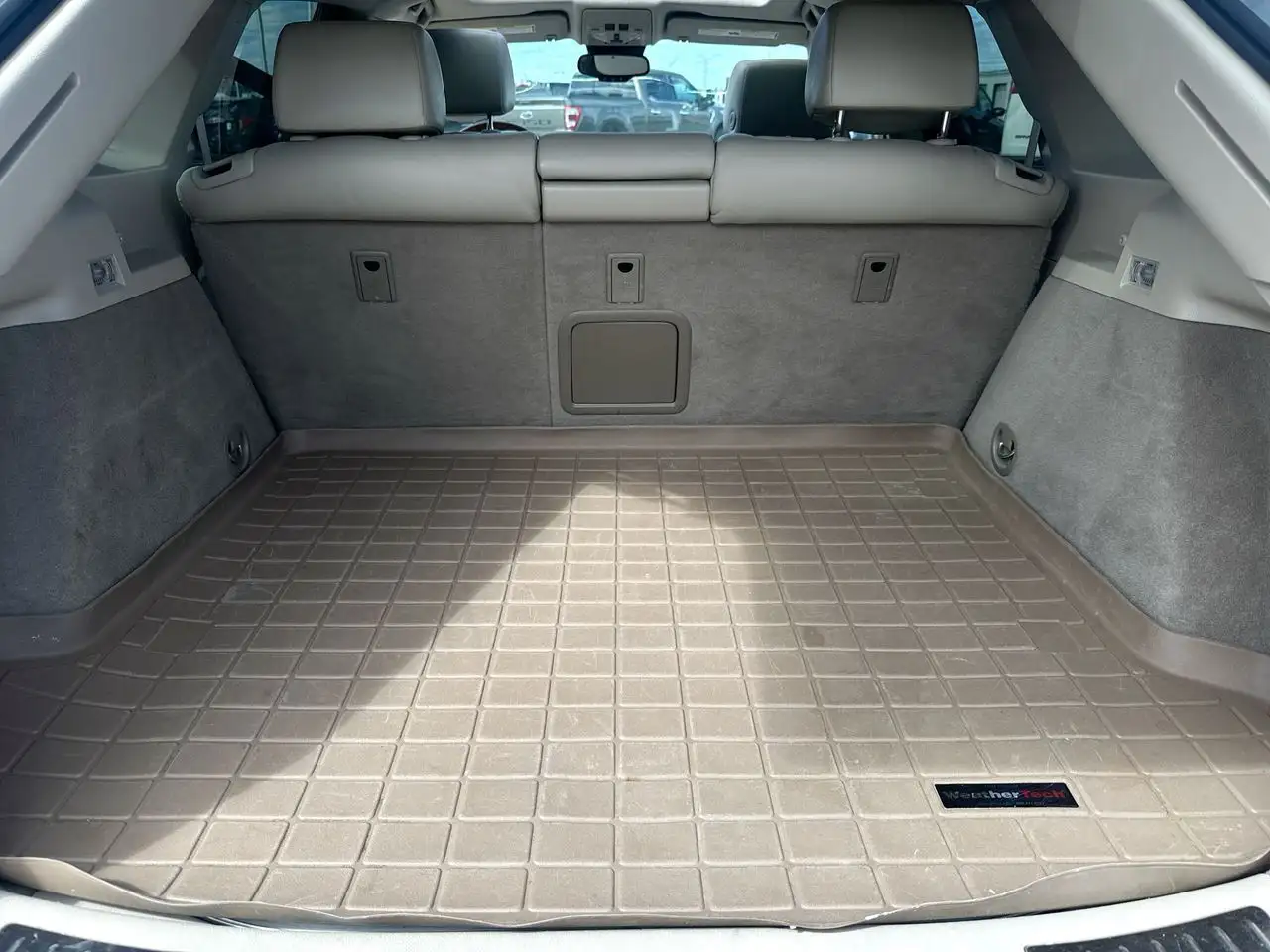 Cadillac SRX снимка Cadillac SRX