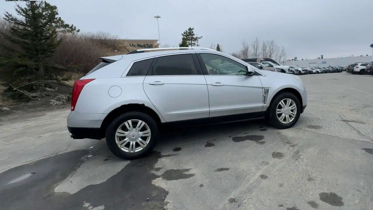 Cadillac SRX снимка Cadillac SRX