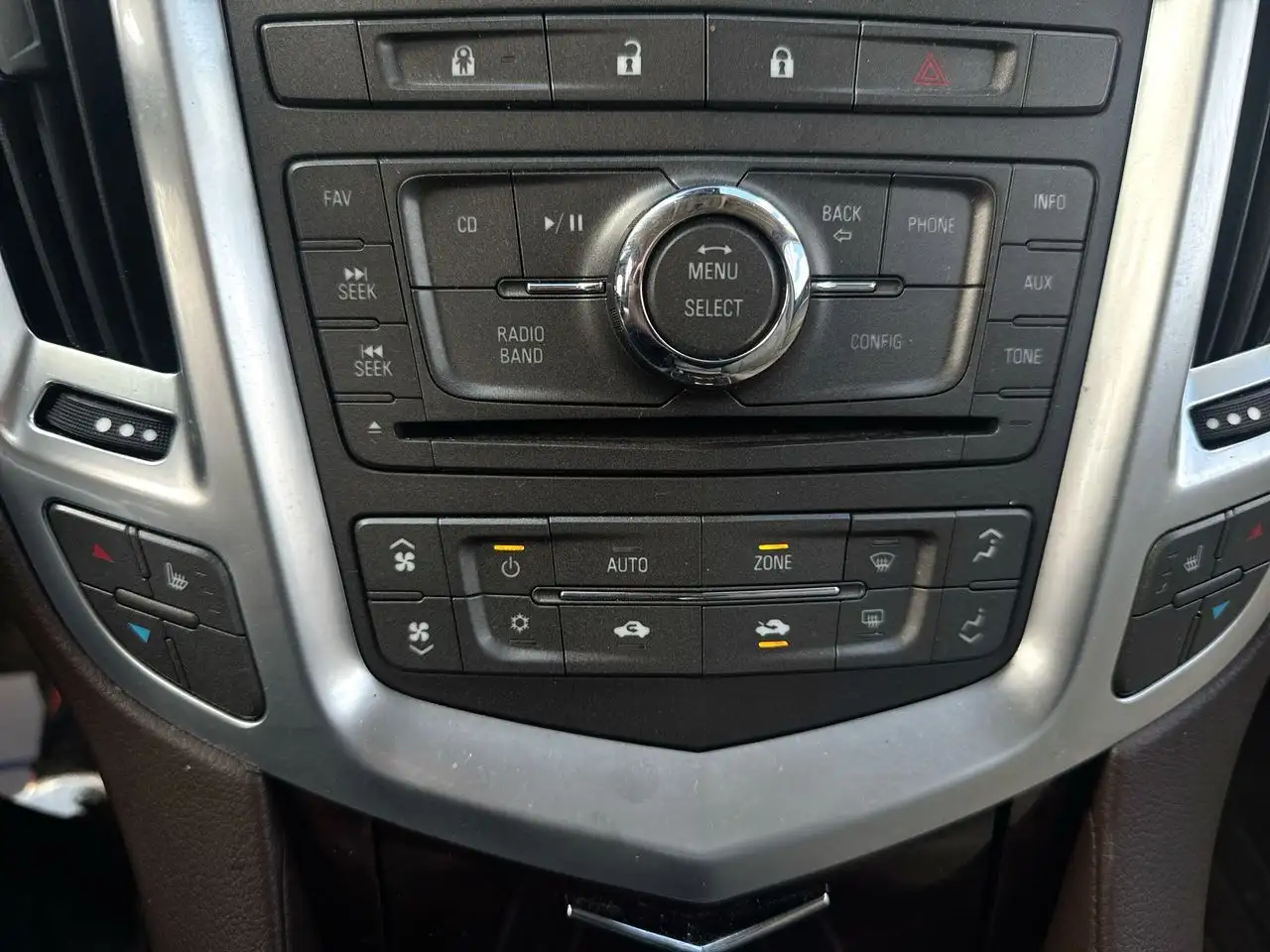 Cadillac SRX снимка Cadillac SRX