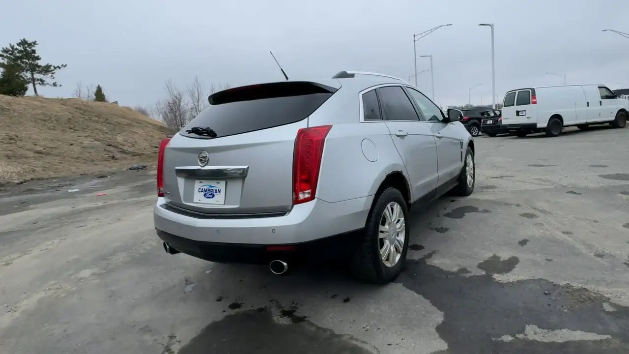 Cadillac SRX снимка Cadillac SRX