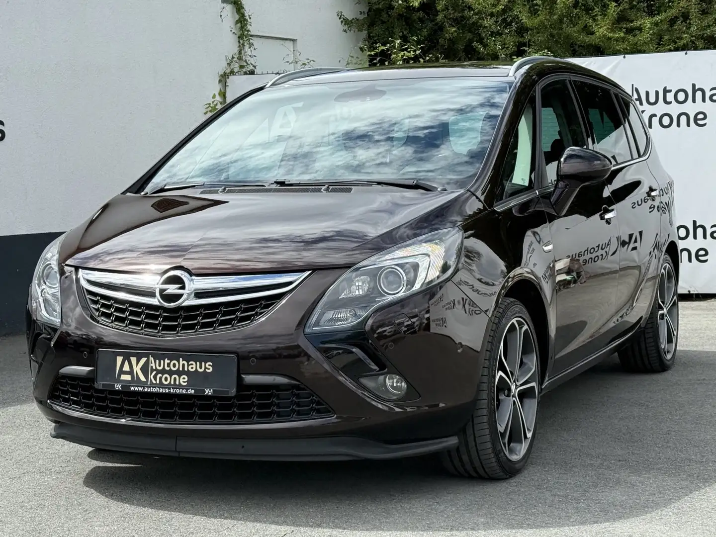 Opel Zafira Tourer 1.4T Innovation *7-SITZER*NAVI*SHZ* PDC*AHK* Braun - 2