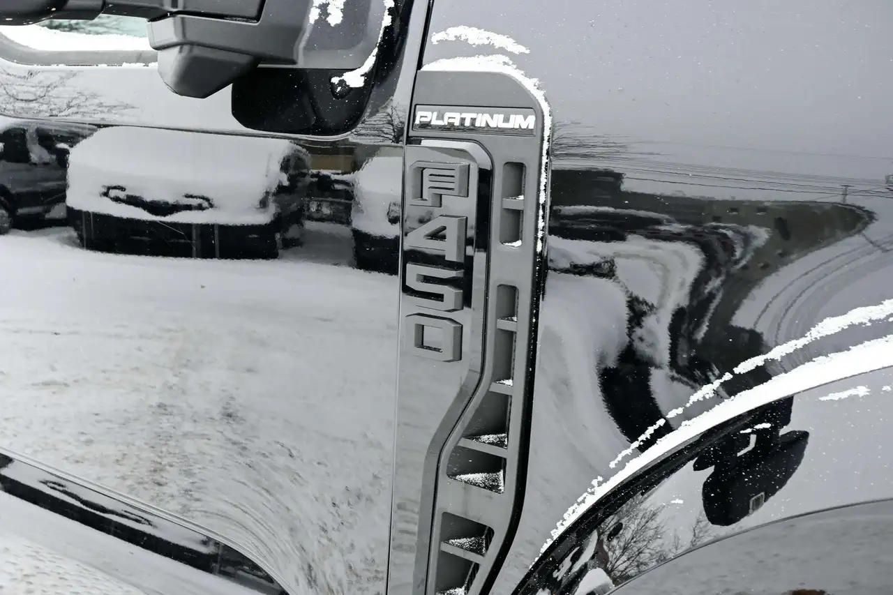 Ford F-450 Super Duty снимка Ford F-450 Super Duty