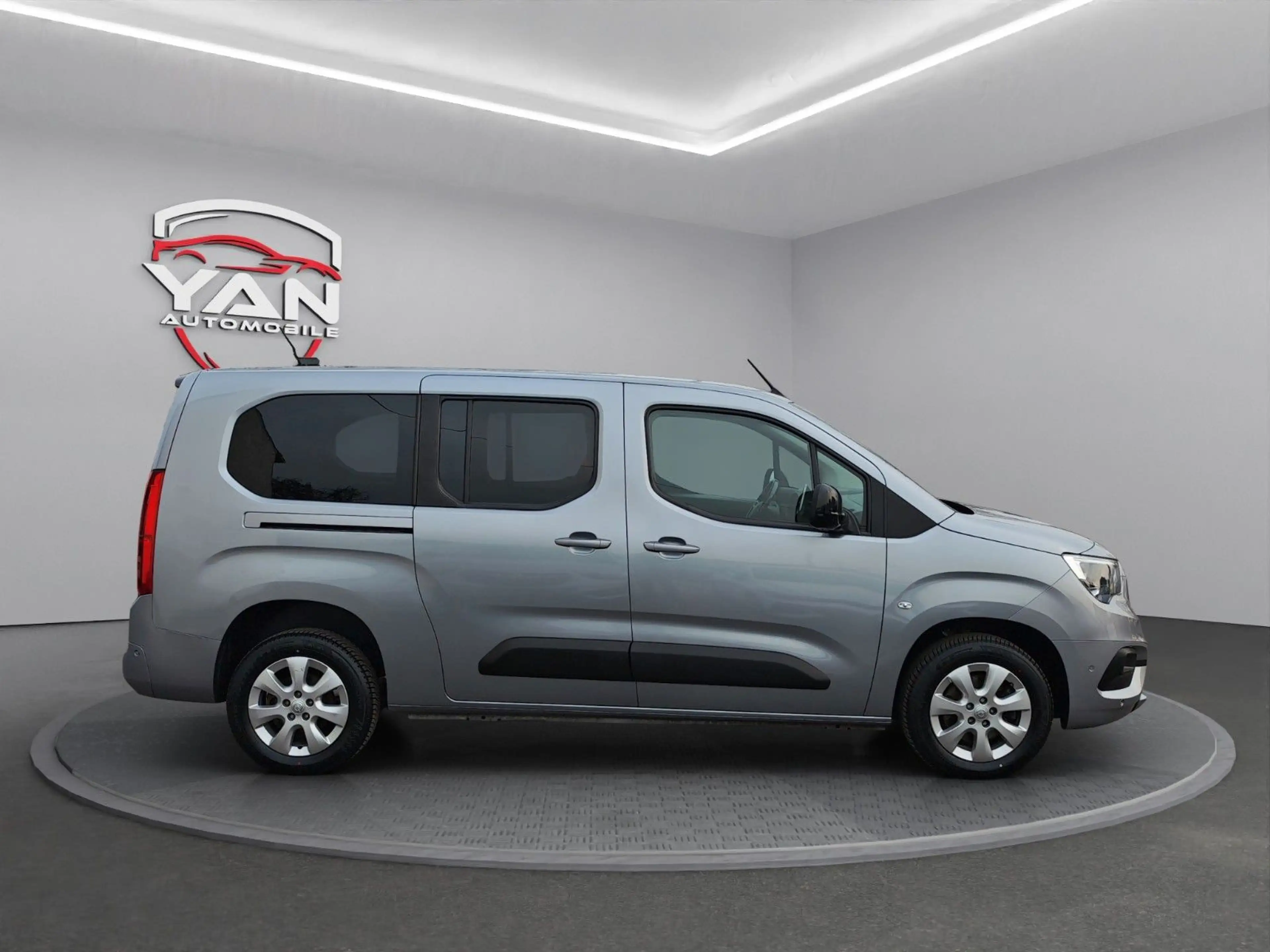 Opel Combo Life XL/L2 1.5 *Kamera*Klimaauto*Tempomat* — photo 4