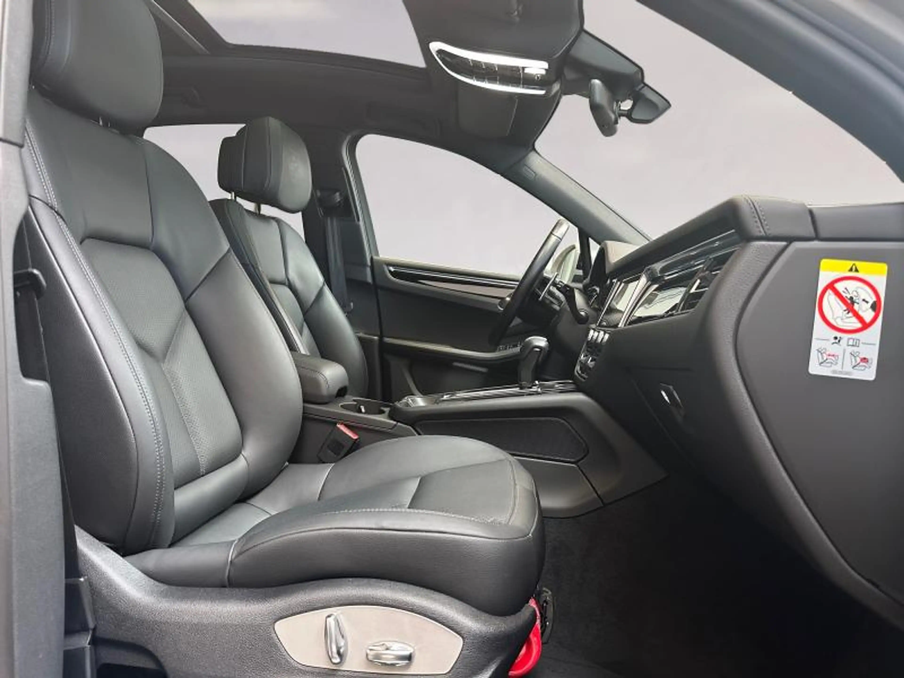 Porsche Macan Macan S — photo 10