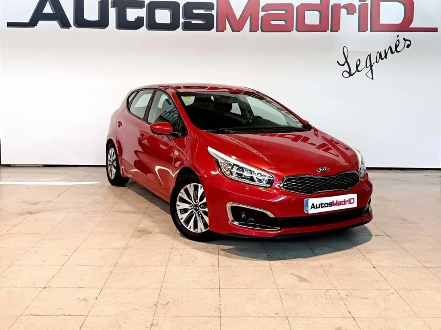 Kia 1.4 CVVT 74kW (100CV) Concept Plus Red - 1