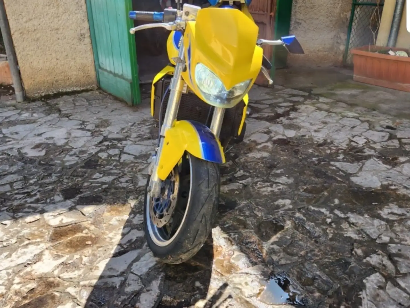 Kawasaki Z 750 Żółty - 1