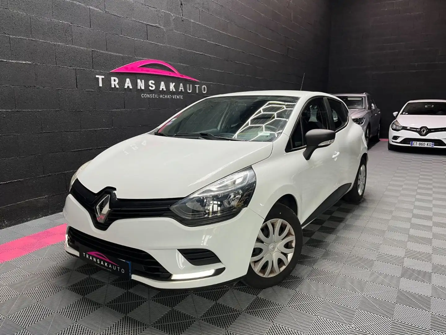 Renault Clio IV 1.2 16V 75 Trend Weiß - 1