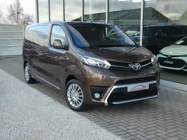 Toyota Proace Verso 144pk Shuttle+Camera+GPS+Parkeersensoren 9PL