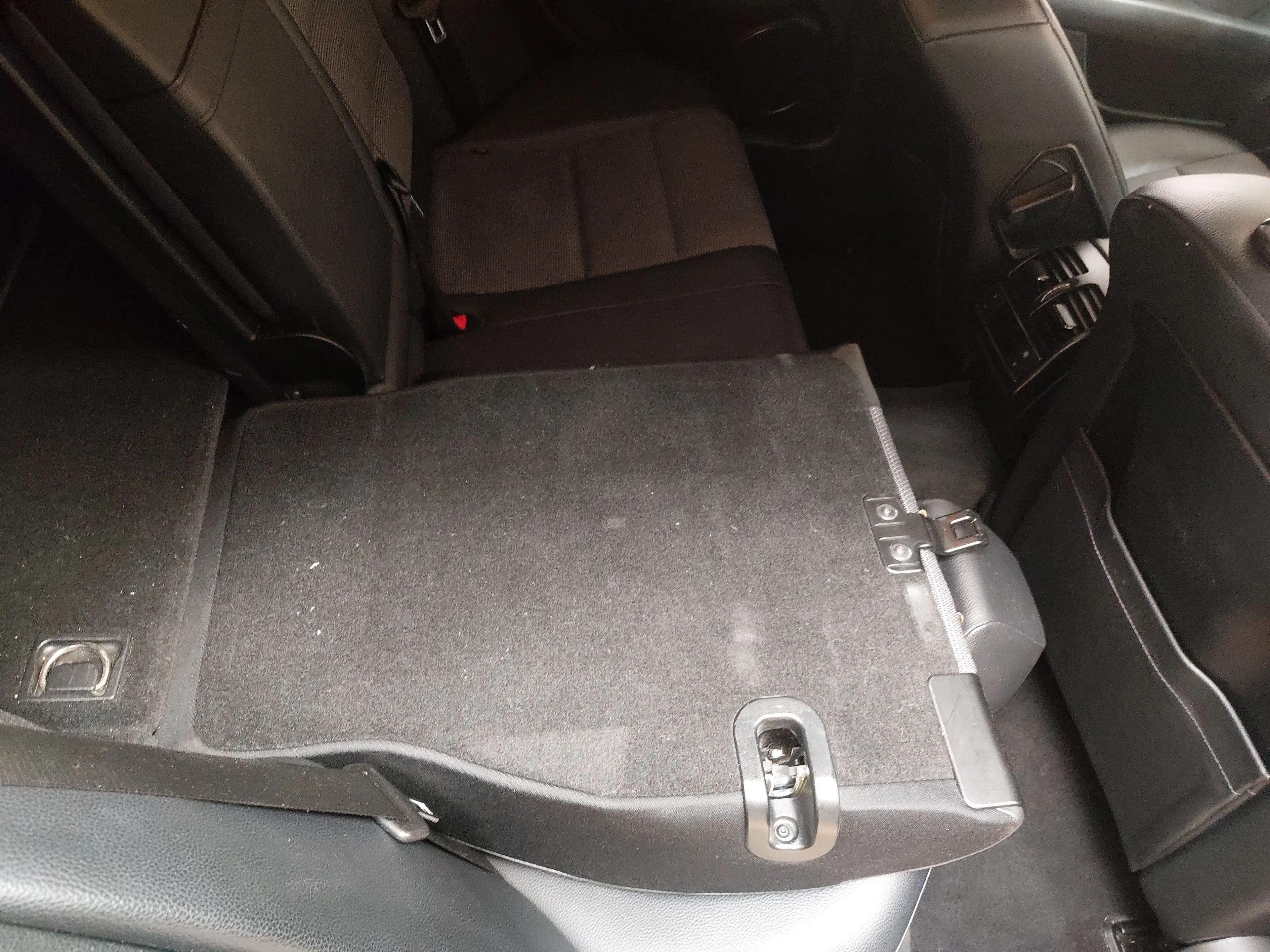 Mercedes-Benz C 350 C 350 T CDI Avantgarde Navi Xenon HU 04/27 — photo 11