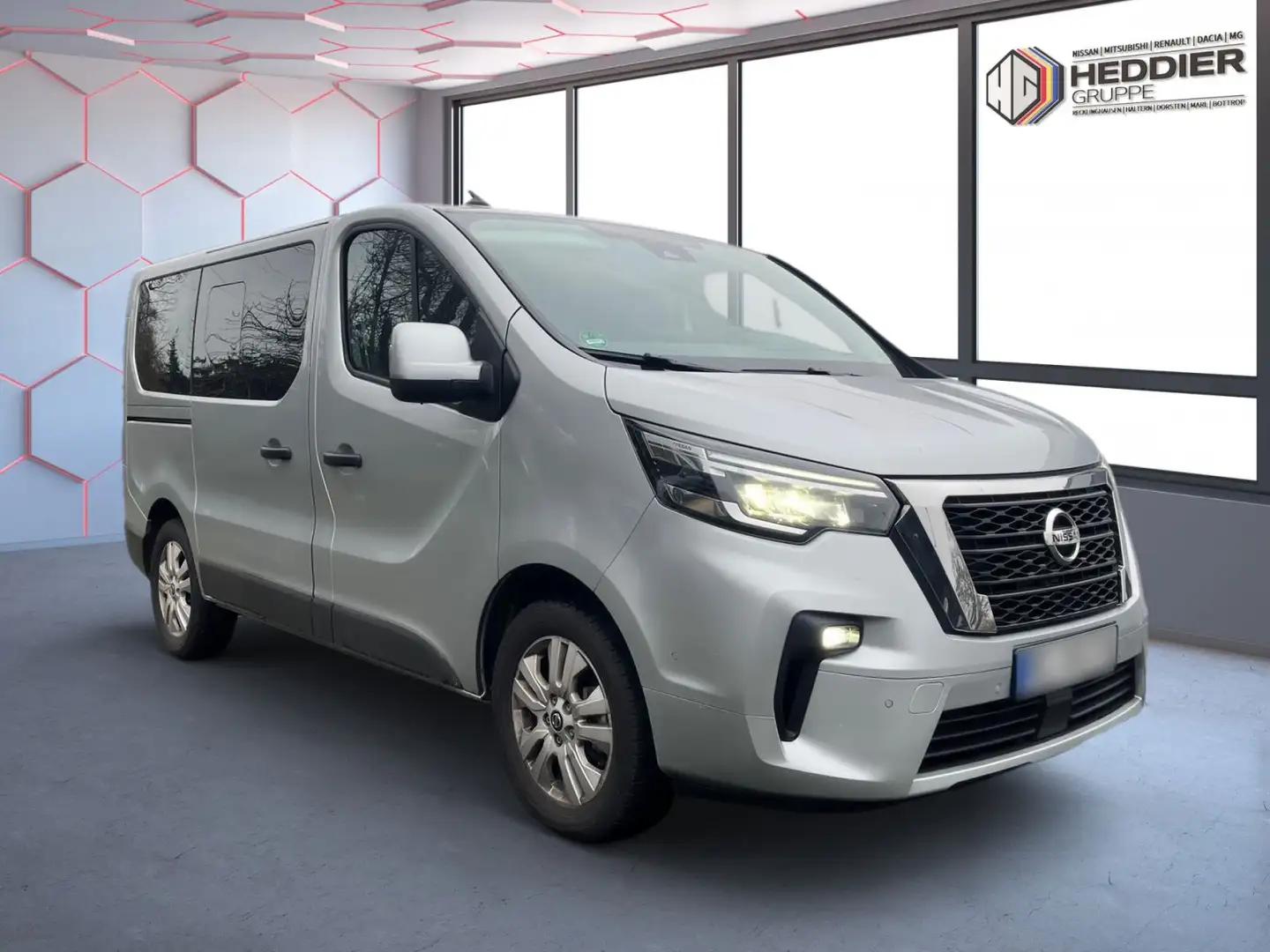 Nissan Primastar Kombi L1H1 2,8t Tekna DCT *Kamera*Navi Silber - 2