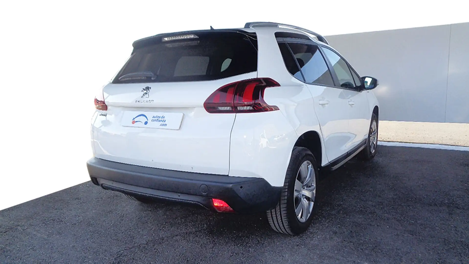 Peugeot 2008 1.2 PureTech S&S GT Line 110 - 2