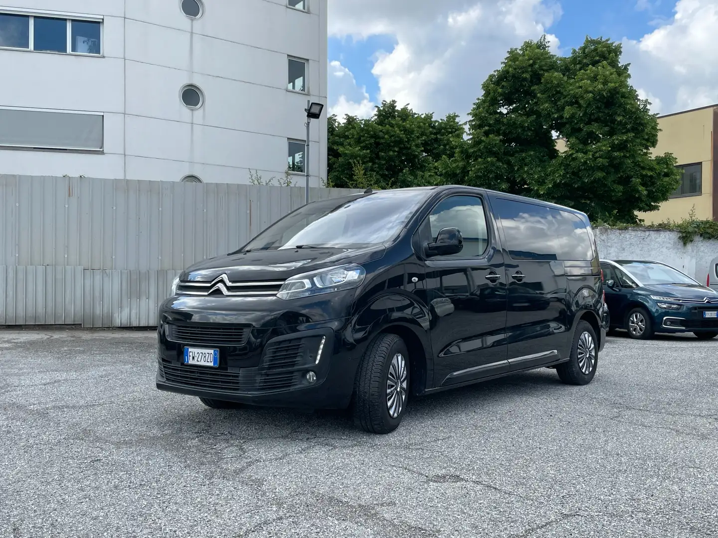 Citroen Jumpy SpaceTourer 2.0 BlueHDi 150CV Business 9 POSTI Nero - 2