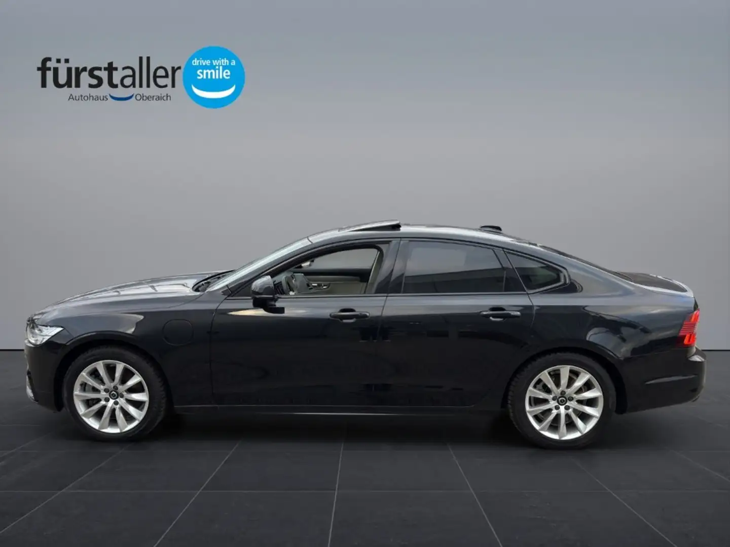 Volvo S90 Recharge Ultimate, T8 AWD Plug-in Hybrid Schwarz - 2